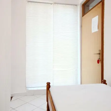 Studio 10192c * אורביץ